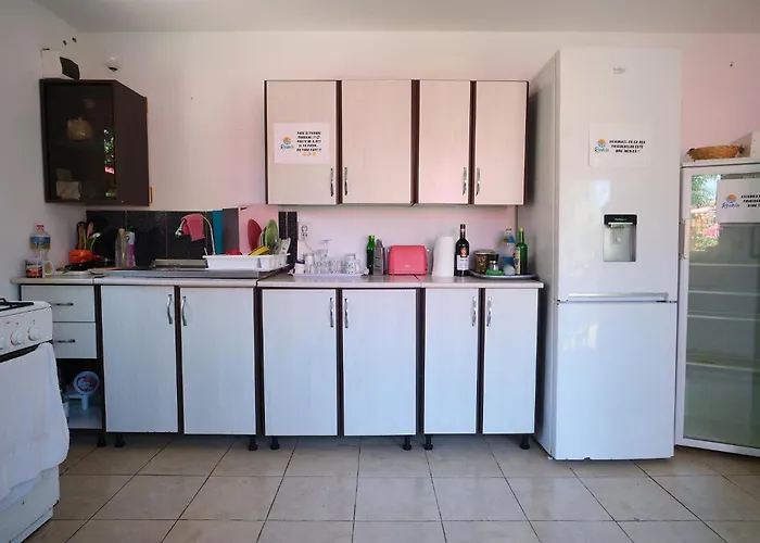 Guest house Casa Ramia 3*